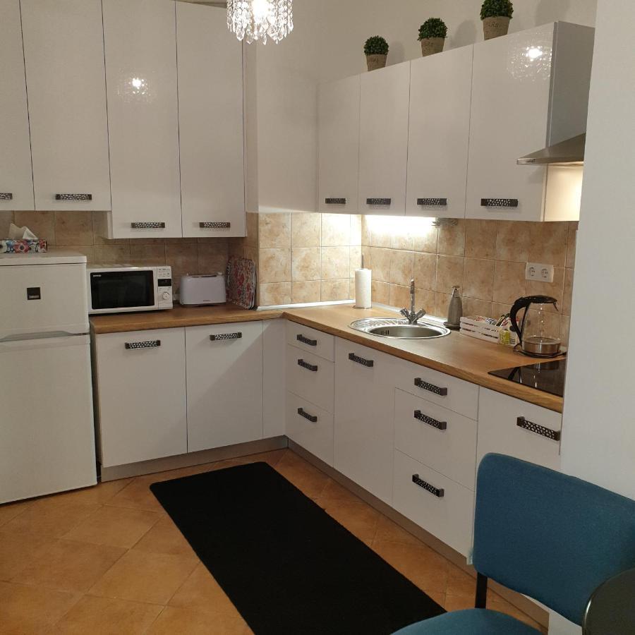 Paradise Apartman Miskolc Exterior photo